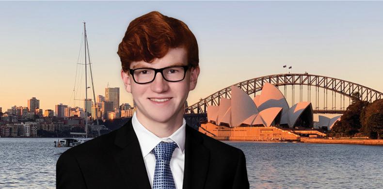 Connor McCormick '25，背景为悉尼歌剧院和悉尼大桥.“srcset = 